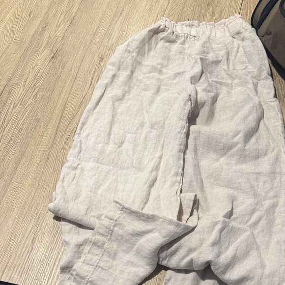 Women's Cream Pants - Picture 3 of 3